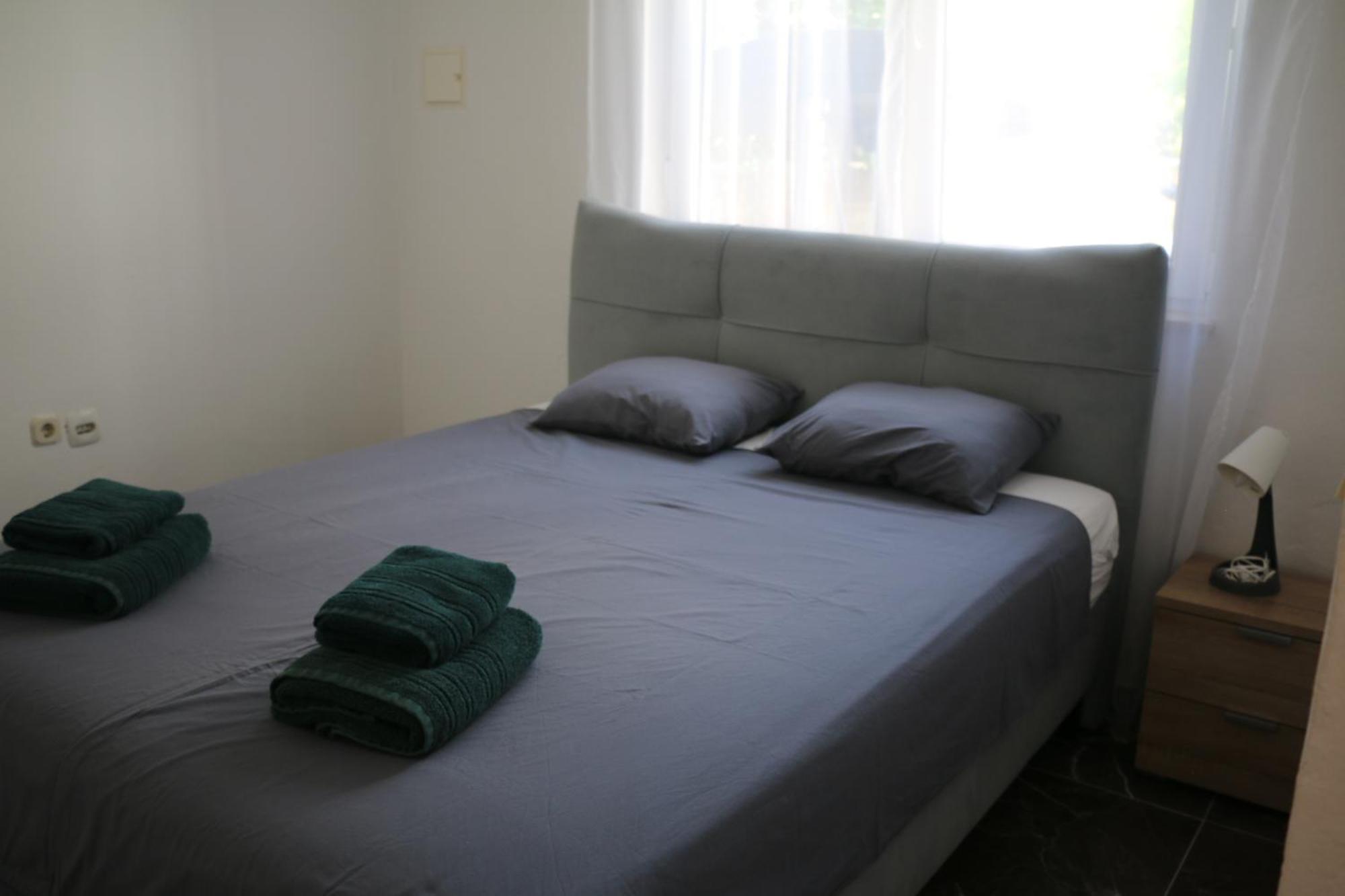 Apartmani Suhi Brod Medulin Extérieur photo